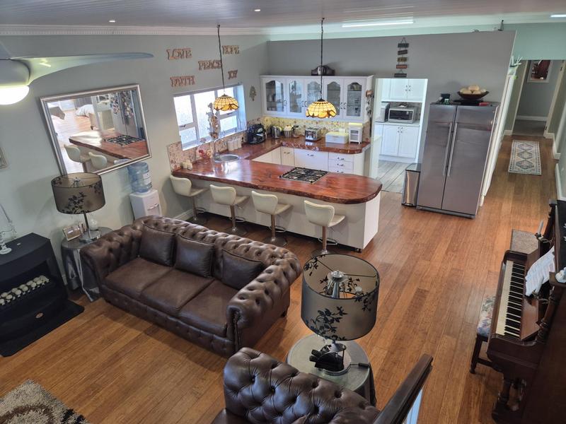 4 Bedroom Property for Sale in Kleinbaai Western Cape